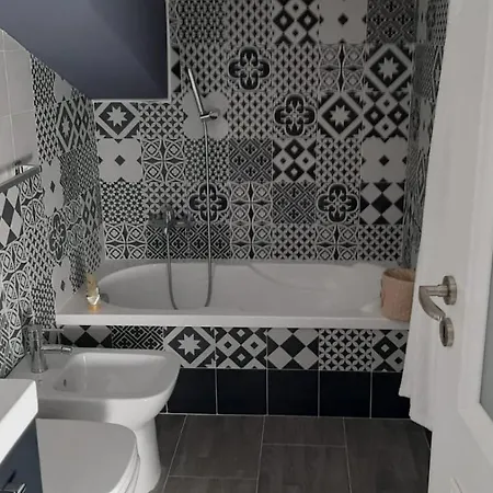 Attico Ardesia צ'פאלו