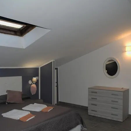 Attico Ardesia * צ'פאלו